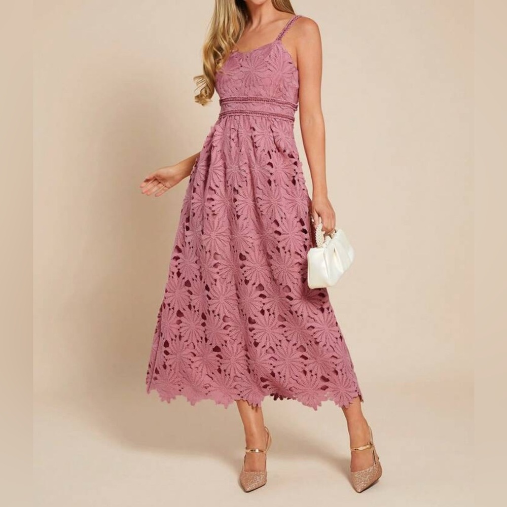 ๐HP๐Elegant Pink Lace Dress - Picture 2 of 3
